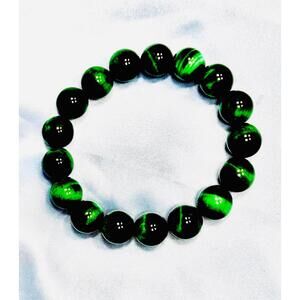 Unsigned Green Tigers Eye Beaded Expanding Bracelet